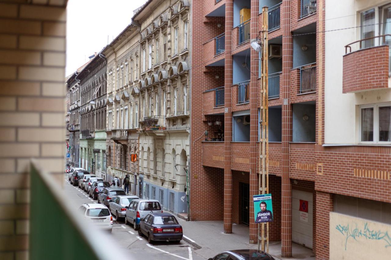 Modern Newly-Built Home By The New York Cafe Budapest Kültér fotó